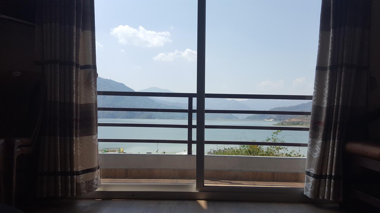 Hotel The Coast Pokhara Eksteriør billede