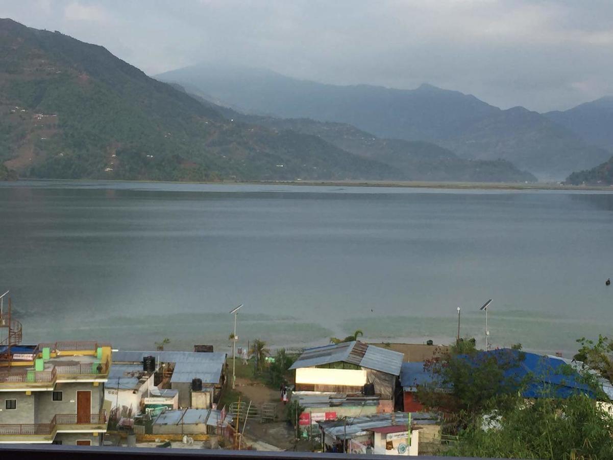Hotel The Coast Pokhara Eksteriør billede